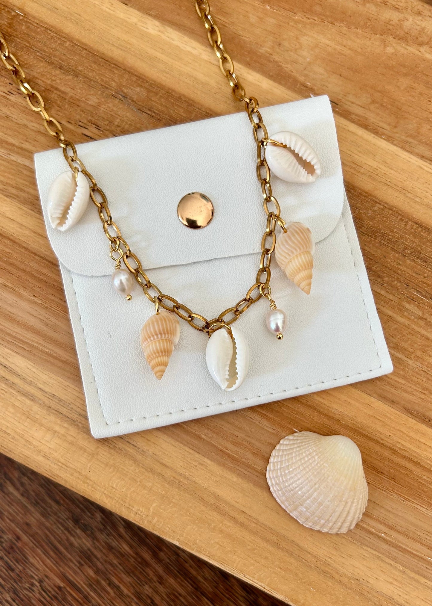 Collier Calypso