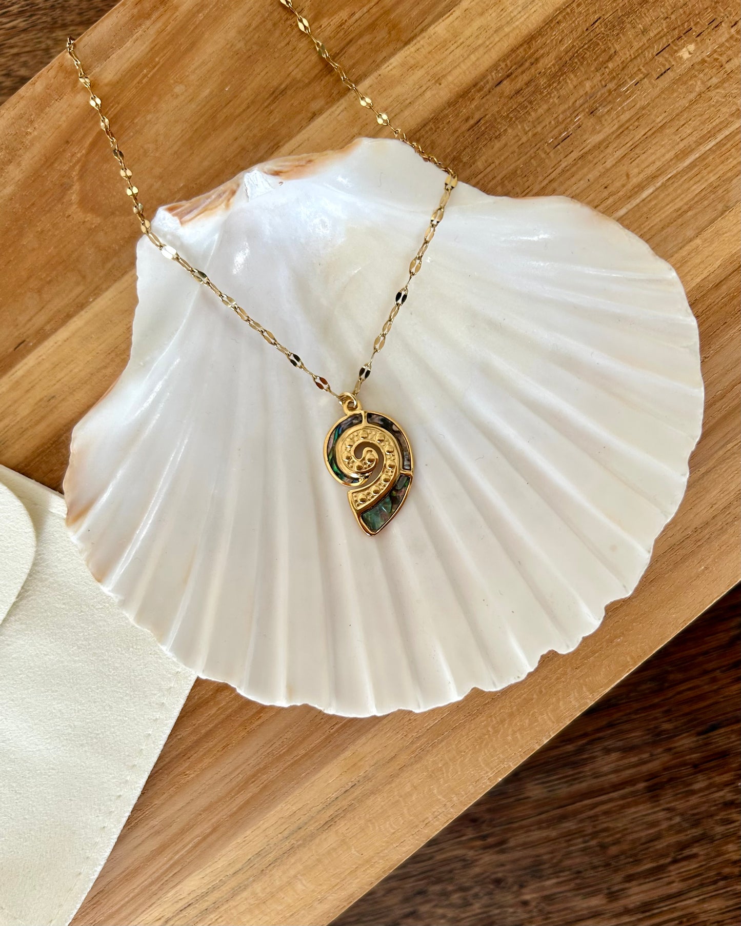 Collar de ondina