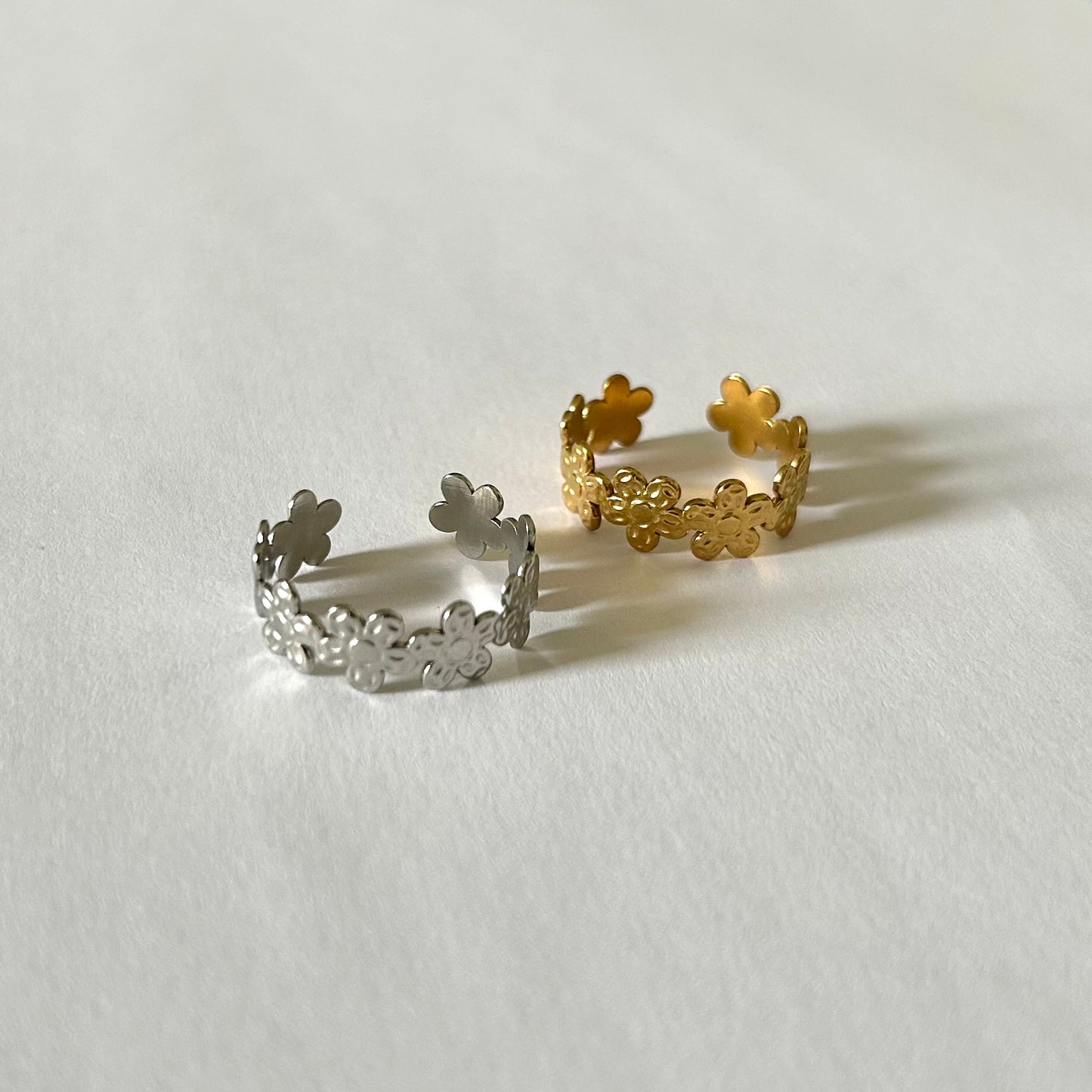 Anillo de flores (oro)