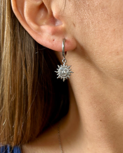 Pendientes de aro de luna y sol (en plata)