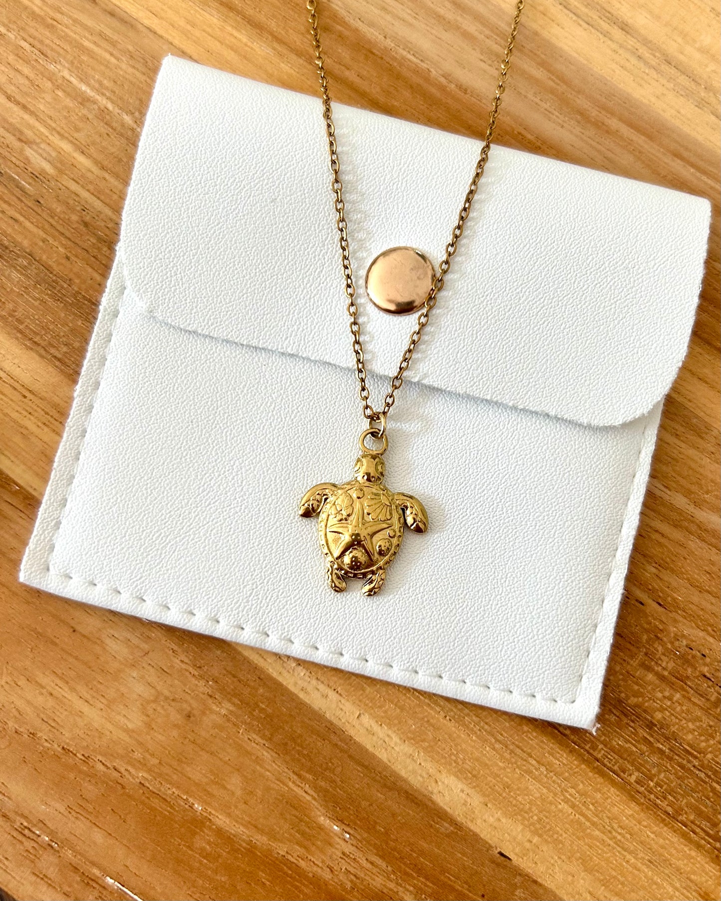 Collier Sea Turtle