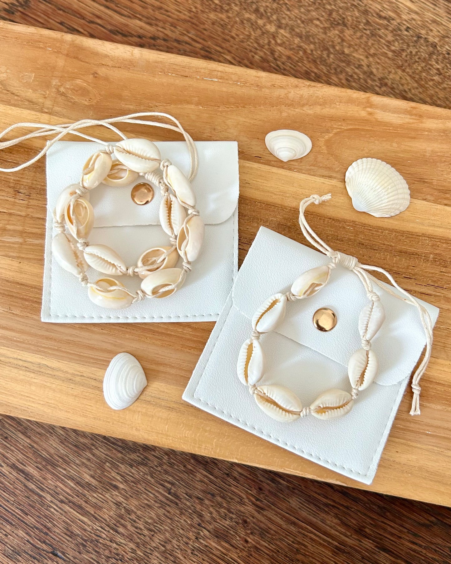 Lot de collier & bracelet cauris