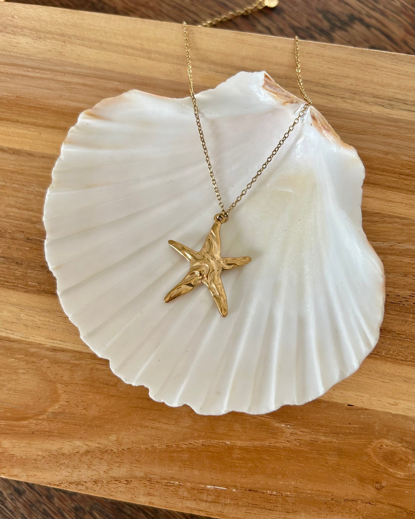 Collier Isla