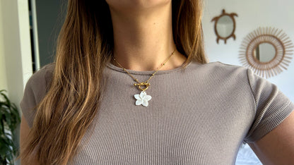 Collier Leilani